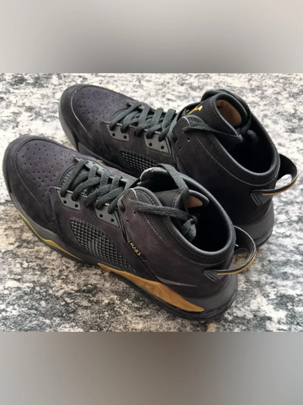 Jordan Mars 270 Black Gold, Size 14 Men’s.